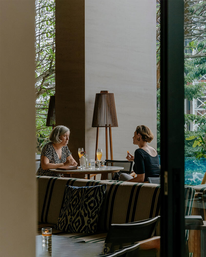 ━━ Event &amp; Live